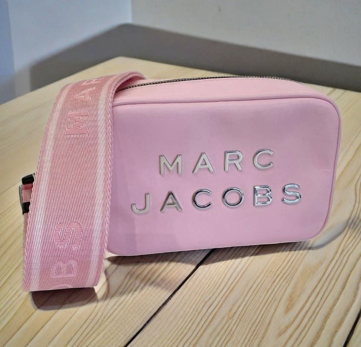 Marc Jacobs CB Bold Flash Camera Bag
